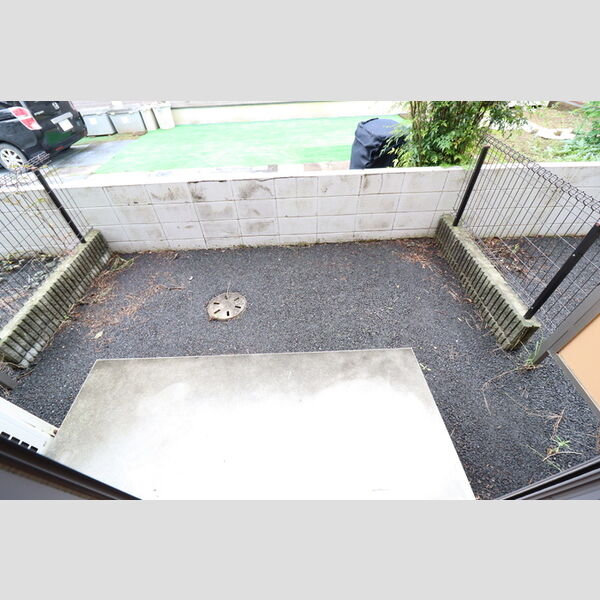 めぞん モナリエ102号室 専用庭　テラス