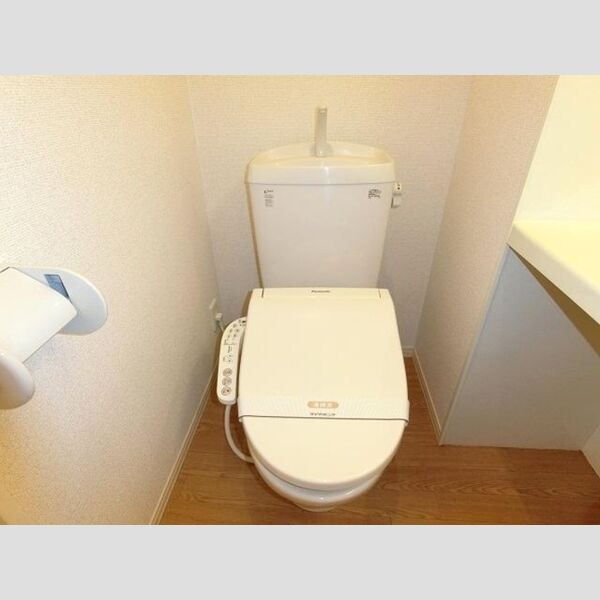 ベルソス高倉　B 温水洗浄暖房便座