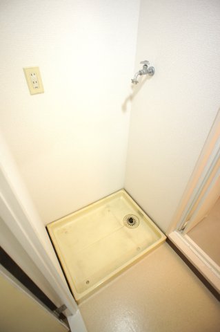 宍田ビル 中はこのようになっています