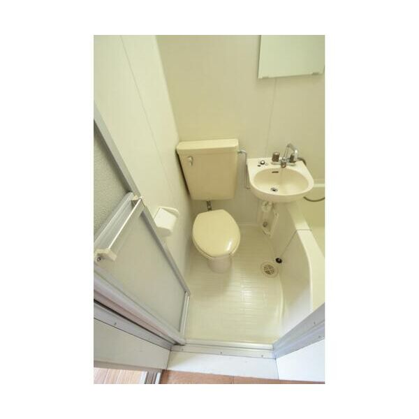 シャルムF1101号室 トイレ