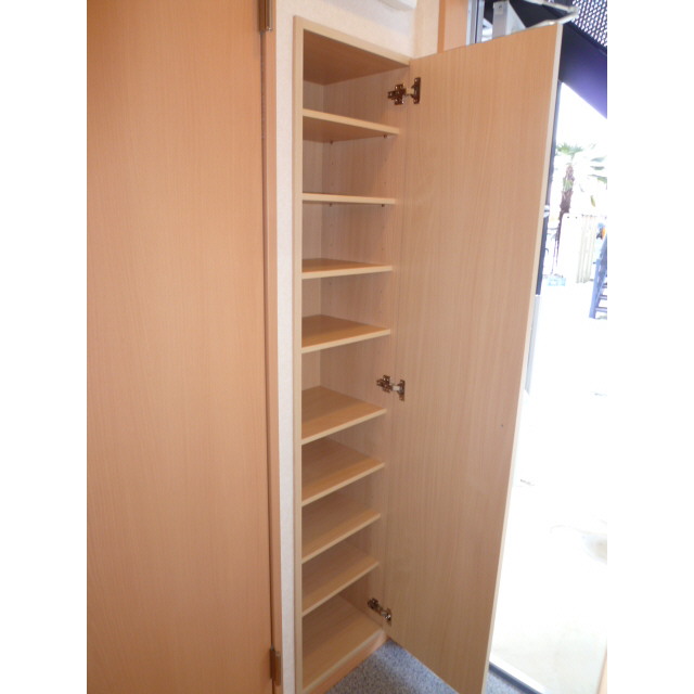 アムール remercier101号室 玄関