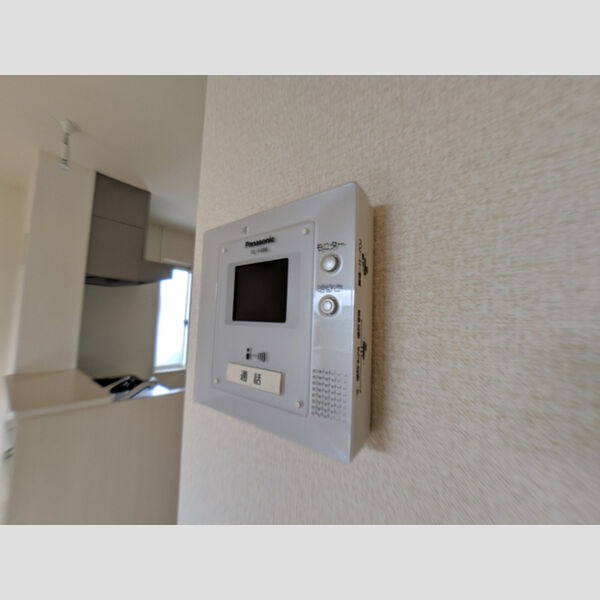 カトルセゾン　B205号室 モニター付きインターホン