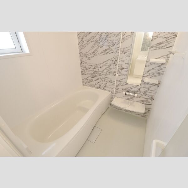 グランシャリオ101号室 バスルーム