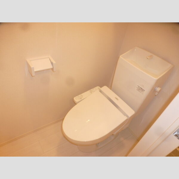 ヴィラ川口南町 温水洗浄暖房便座