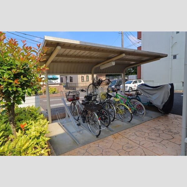 ステラポラーレ 駐輪場