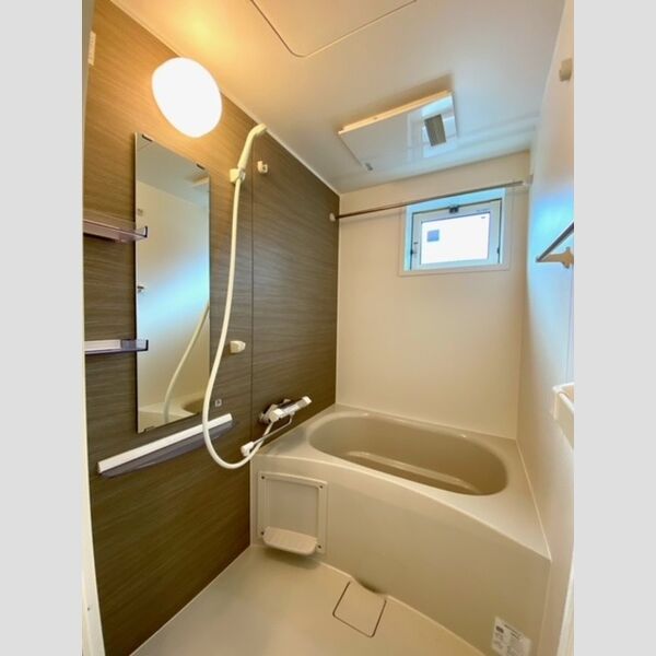 セレスティン三軒茶屋305号室 浴室乾燥機付き