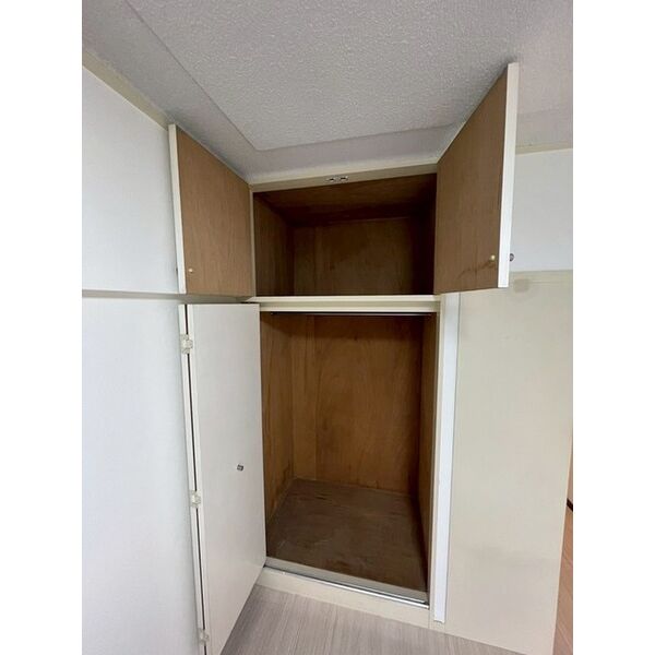 キャッスルマンション川越A棟0303号室 収納