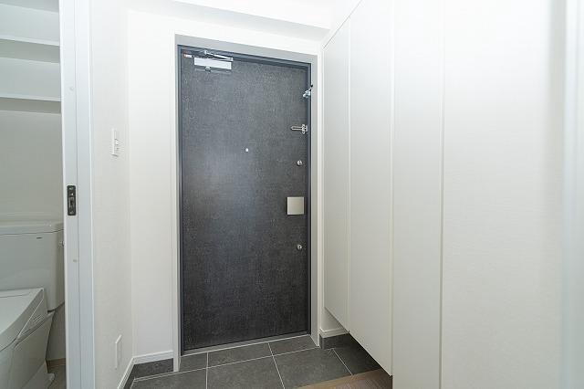 Lighthouse中馬込6階 玄関