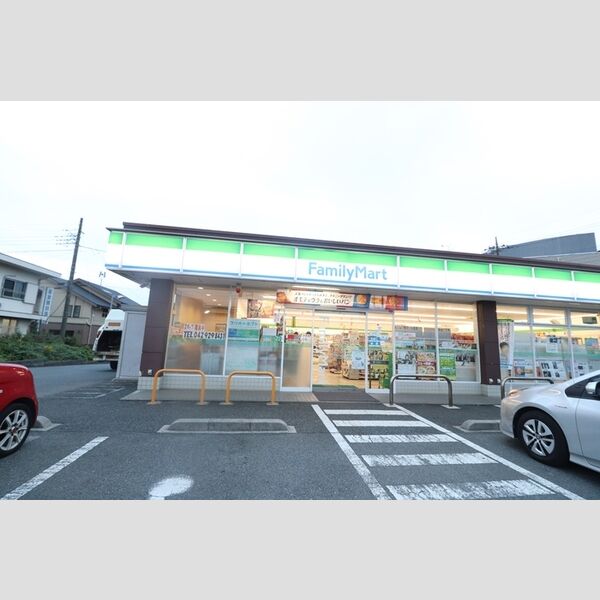 ルミナス所沢 ファミリーマート　所沢宮本町二丁目店　160m