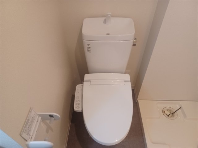 クレシア青戸1階 トイレ