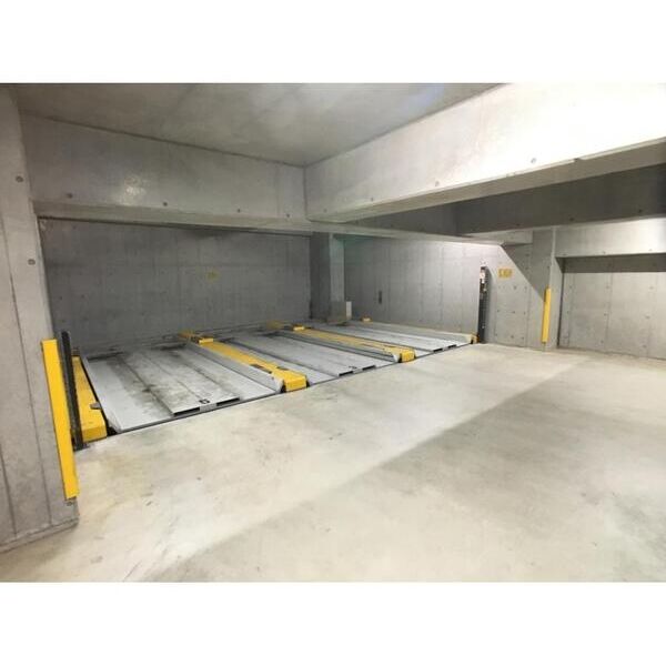 ビューテラス都筑606号室 駐車場