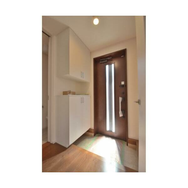 IL　PAESE 玄関