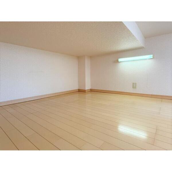 ユナイトステージ上大岡イースト リビング