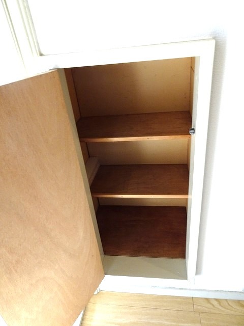 ローズアパートＲ３６(R-036) くつ入れ