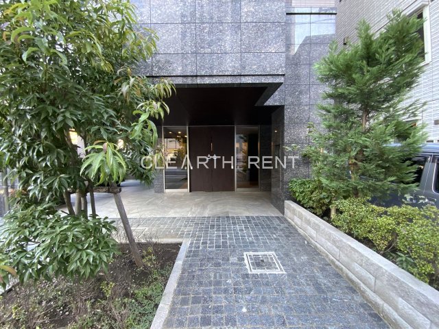 コンシェリア大森山王 ＣＲＯＳＳＩＡ おしゃれなエントランス