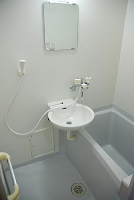 ヴランドール桜ヶ丘1階 玄関