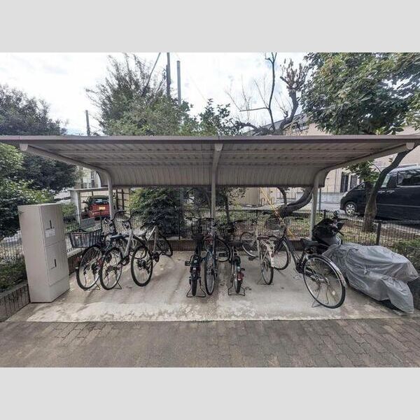 シェソワ中馬込 駐輪場