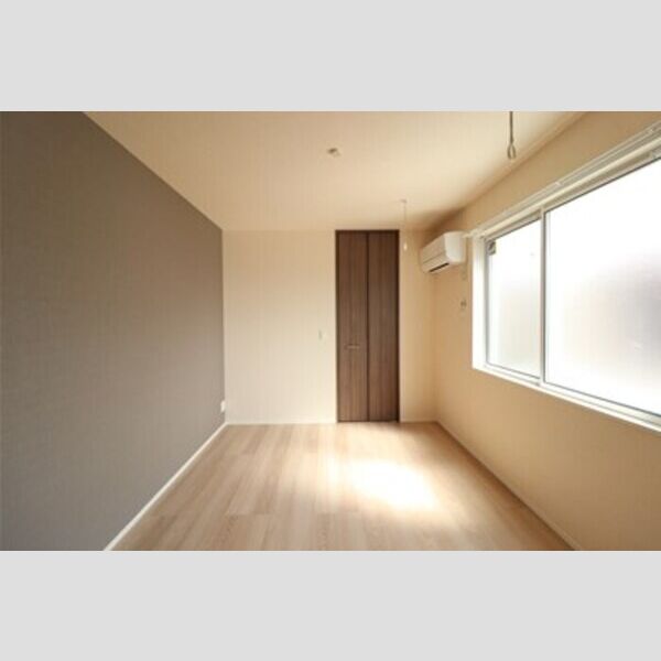 HANABUSA　Ⅶ302号室 洋室6帖