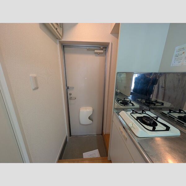 ハイツ岡沢　B202号室 玄関