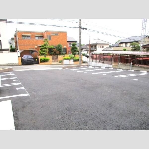 ハイツ・Kiko 駐車場