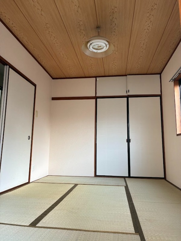 第10オカダビル リビング