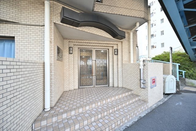 エヴェナール二子新地7階 エントランス