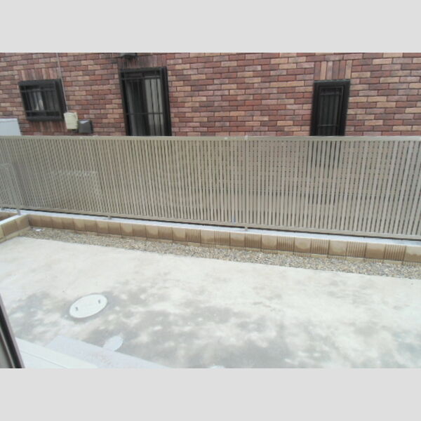 あさひ参番館101号室 専用庭