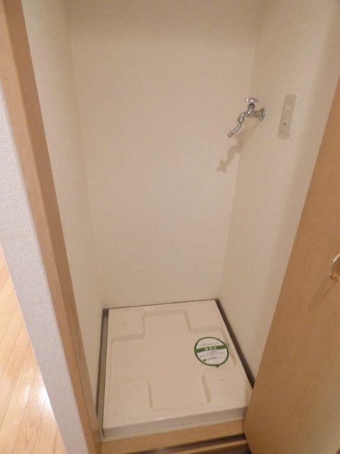 ロイヤルアメニティー西戸山 室内洗濯機置場