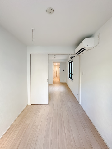 スカイコートリュクス品川大崎201号室 リビング