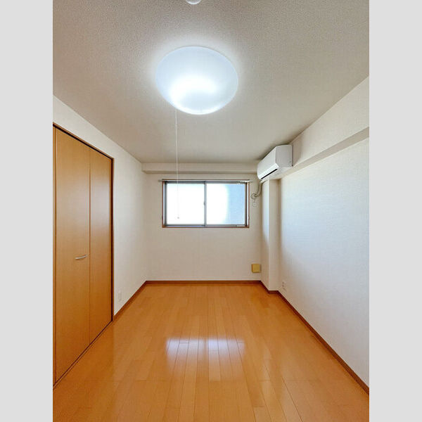 シャインヒル　Ⅲ303号室 洋室