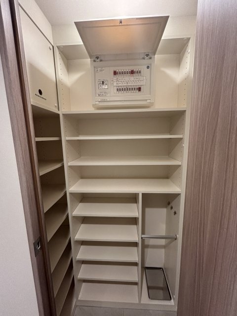 幕張ベイパーク　ミッドスクエアタワー 靴入