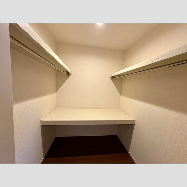 キャトルセゾン伊藤　Ⅰ ウォークインクローゼット