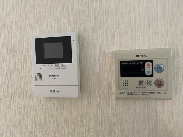 クイーンズヒルＥ棟E2号室 モニター付きインターホン