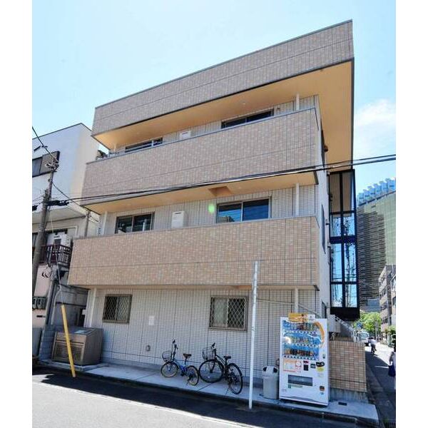 アドバンス 外観