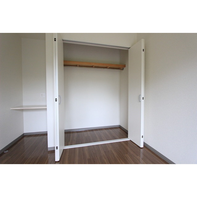 ＨＩＬＬ　ＳＩＤＥ　マルシ　Ⅱ103号室 クローゼット