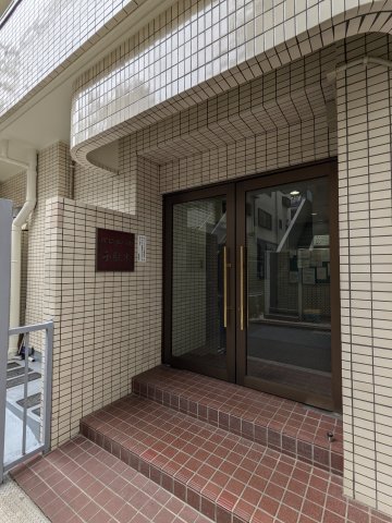 パレドール千駄木 エントランス