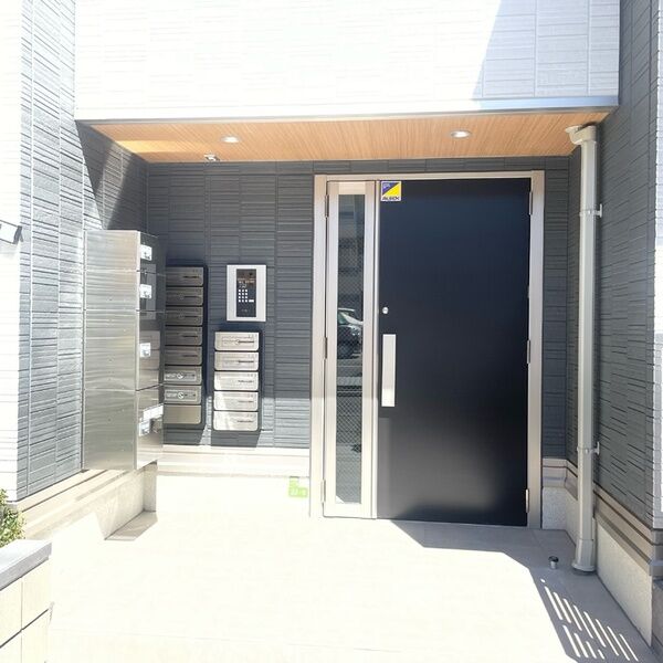 アヴァンス千住緑町 エントランス