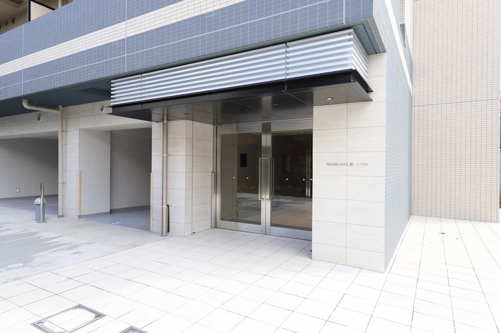 PREMIUM CUBE　王子神谷4階 外観