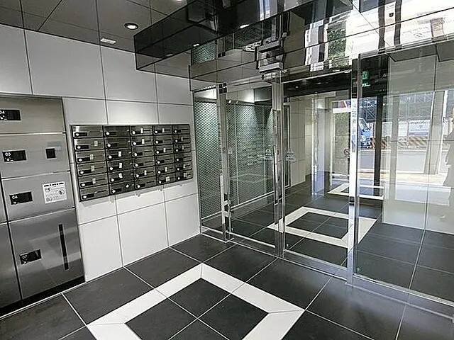 ジェノヴィア御徒町スカイガーデン5階 エントランス