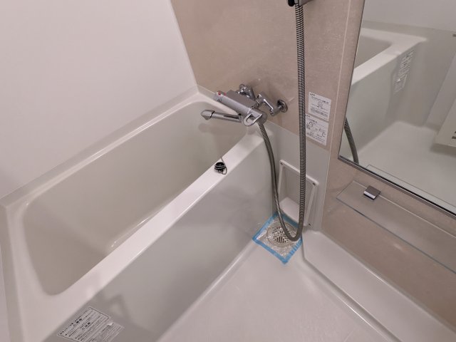 PREMIUM　CUBE新中野104号室 お風呂