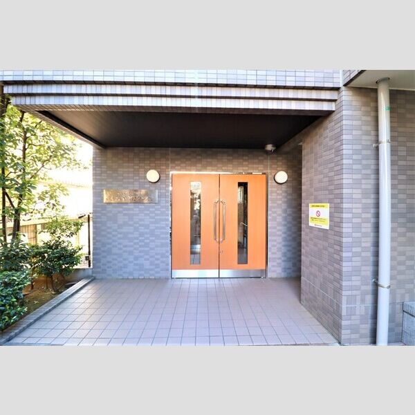 レジェンドアビタシオン207号室 エントランス