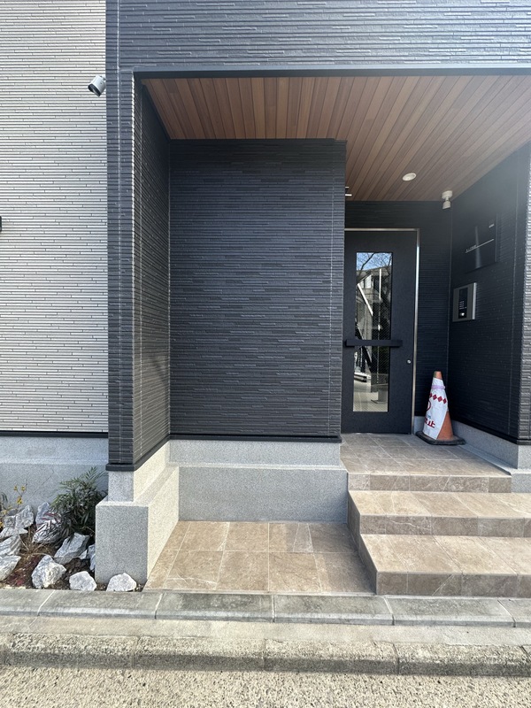 リブリ・モンテ杉田 エントランス