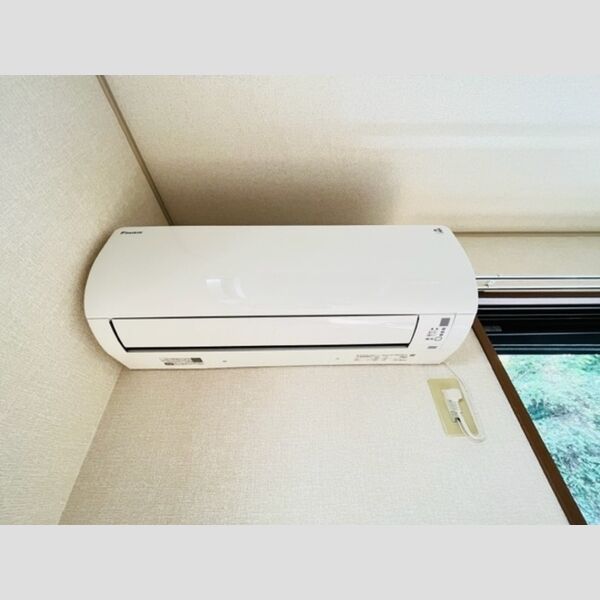 パインヒル鵠沼101号室 エアコン