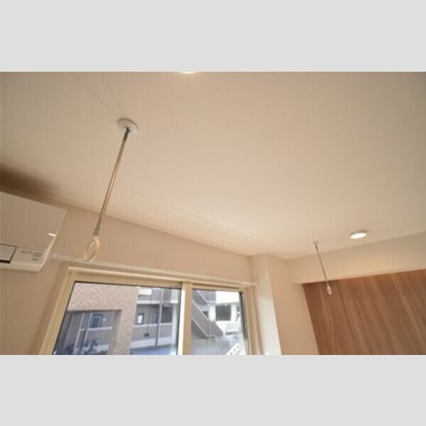 Lotus103号室 室内物干し