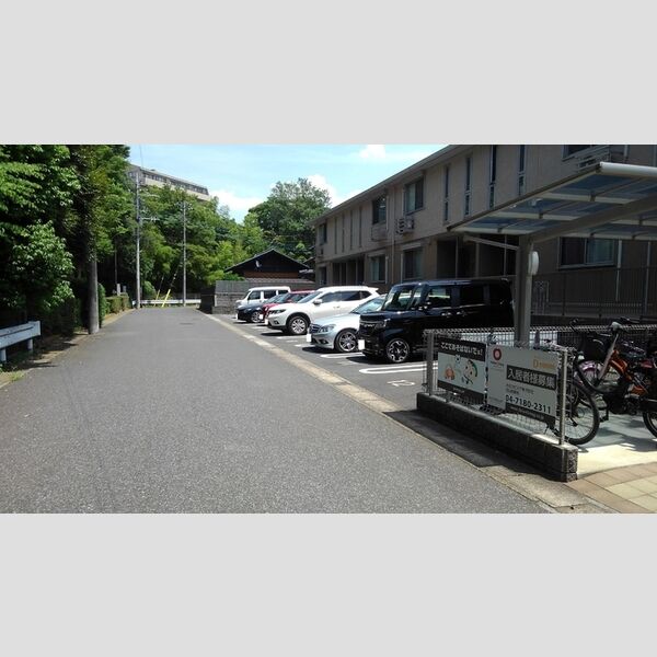 ラシャンスマチハタ 駐車場