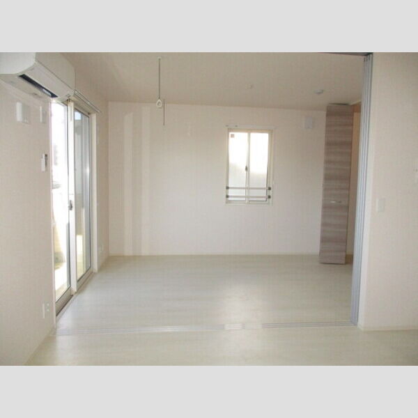 オッツⅢ301号室 洋室　6.1帖