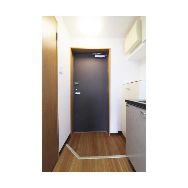 メゾン東陽日吉 玄関