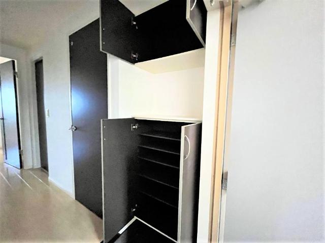 プレカーレ　ミキ 下駄箱