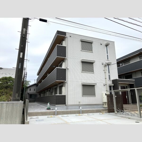 ノーブルラフィネ万平町　Bの外観画像
