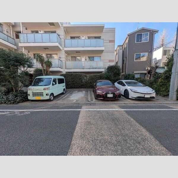グランドール大岡山101号室 駐車場